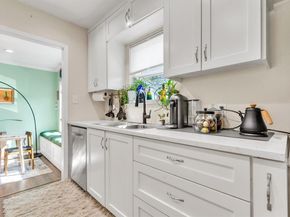 8800 Redfield LN, Austin TX 78758