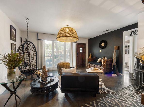 5205 Creekline DR, Austin TX 78745