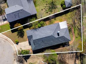 1227 Liffey DR, Pflugerville TX 78660