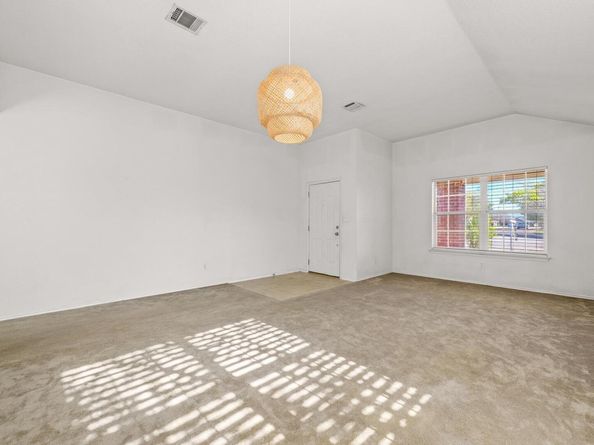 1227 Liffey DR, Pflugerville TX 78660