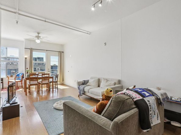 711 W 26th ST 704, Austin TX 78705