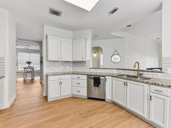1913 Maize Bend DR, Austin TX 78727