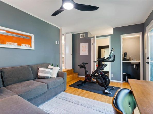 3924 Sierra DR, Austin TX 78731