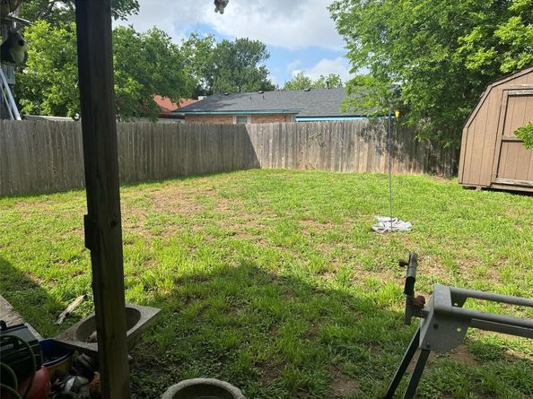 1704 S Walnut ST, Georgetown TX 78626