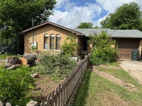 1704 S Walnut ST, Georgetown TX 78626