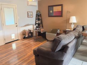 1704 S Walnut ST, Georgetown TX 78626