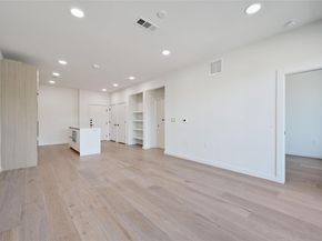 2209 S 1st ST 313, Austin TX 78704