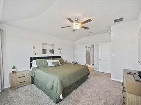 537 Loriner WAY, Liberty Hill TX 78642