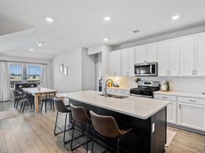 537 Loriner WAY, Liberty Hill TX 78642