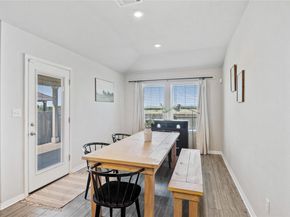 537 Loriner WAY, Liberty Hill TX 78642