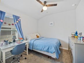 537 Loriner WAY, Liberty Hill TX 78642