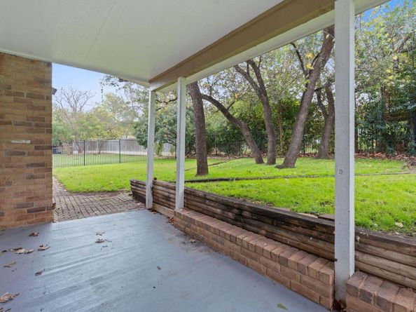 505 Meadowbrook DR, Georgetown TX 78628