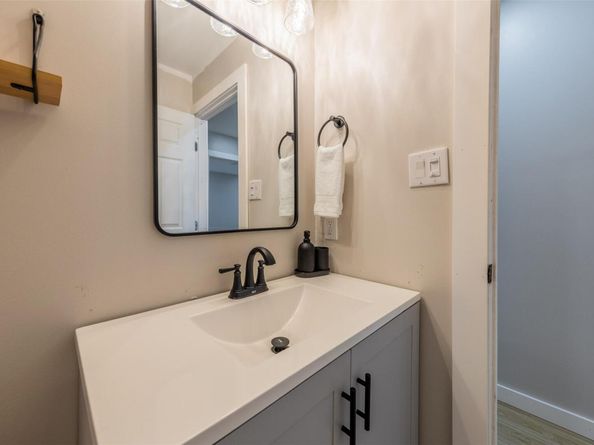 805 Sahara Ave, Austin TX 78745
