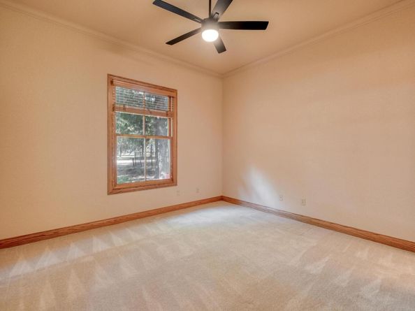 205 Flint Ridge TRL, Georgetown TX 78628