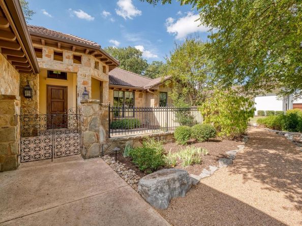 205 Flint Ridge TRL, Georgetown TX 78628