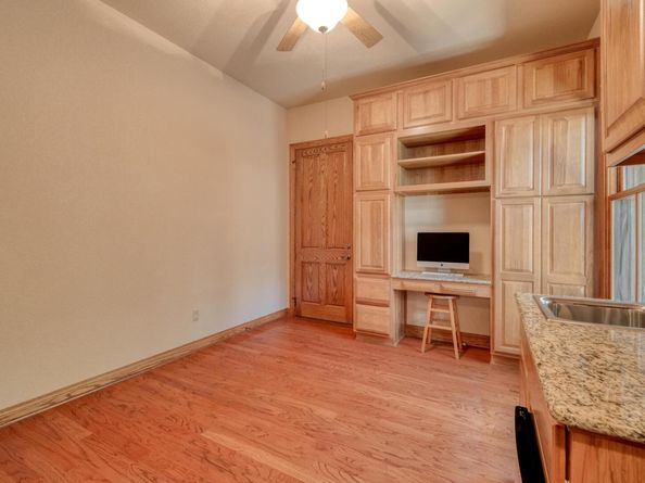205 Flint Ridge TRL, Georgetown TX 78628