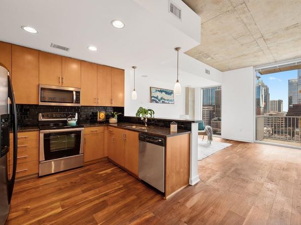 360 Nueces ST 1407, Austin TX 78701