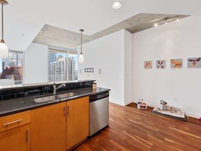 360 Nueces ST 1407, Austin TX 78701