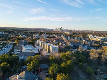 2309 Montopolis DR