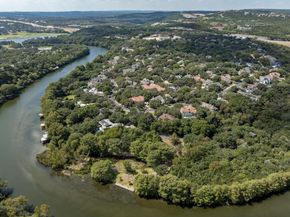 5300 N Scout Island CIR, Austin TX 78731
