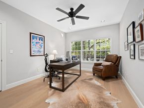 5300 N Scout Island CIR, Austin TX 78731
