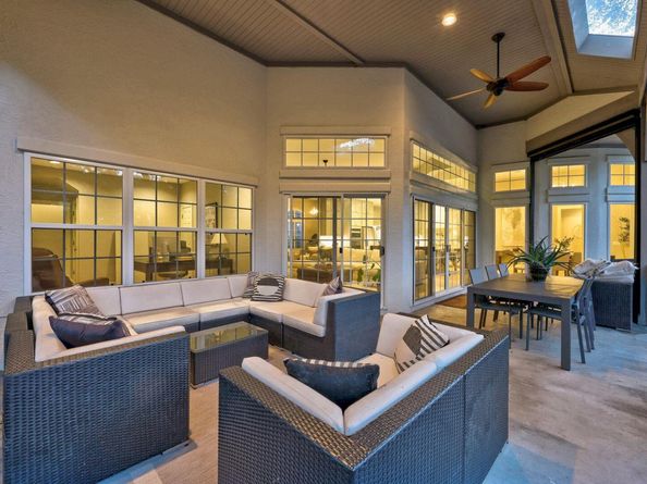 5300 N Scout Island CIR, Austin TX 78731