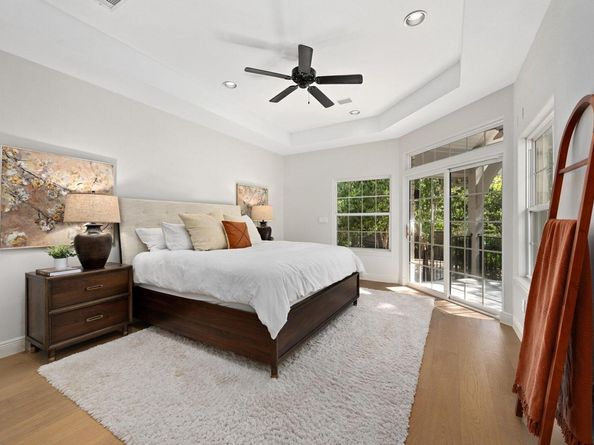 5300 N Scout Island CIR, Austin TX 78731