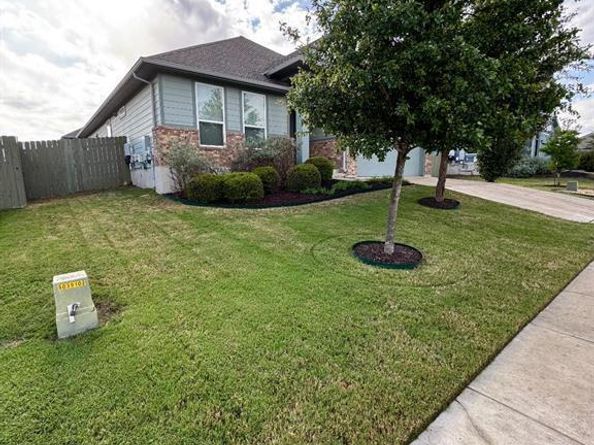 16609 Sumptuous Dr, Manor TX 78653