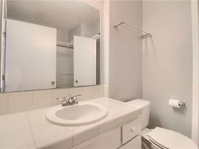 2122 Hancock DR 105, Austin TX 78756