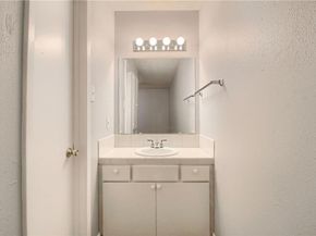 2122 Hancock DR 105, Austin TX 78756