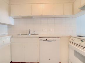 2122 Hancock DR 105, Austin TX 78756