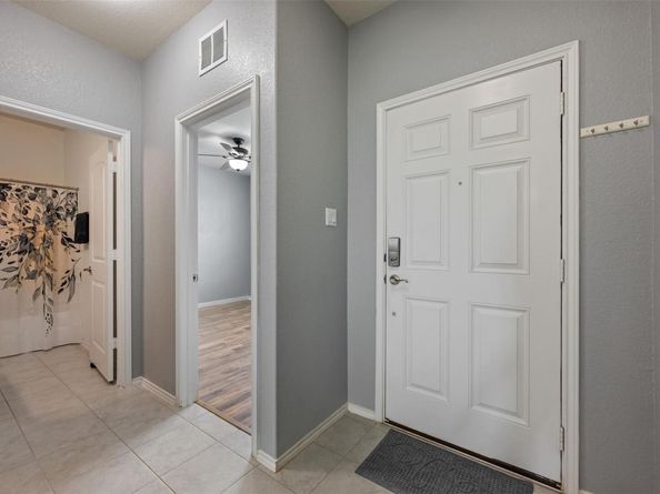 713 Hummingbird LN, Leander TX 78641