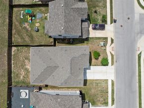 713 Hummingbird LN, Leander TX 78641