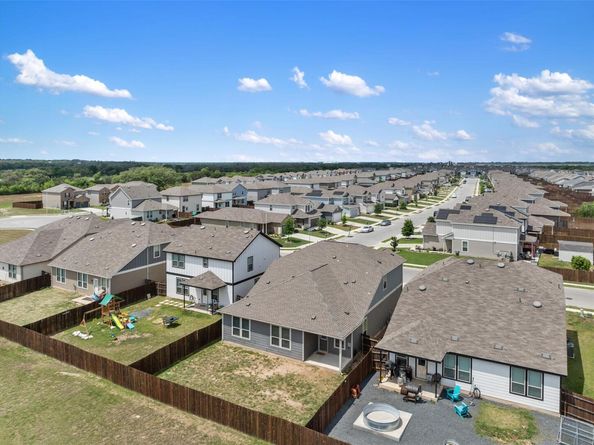 713 Hummingbird LN, Leander TX 78641