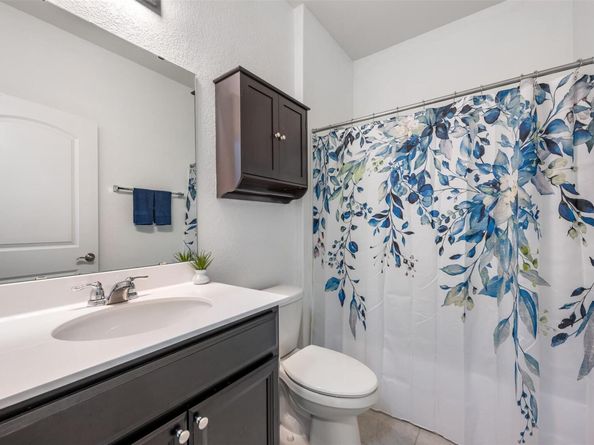 713 Hummingbird LN, Leander TX 78641
