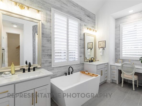 502 Irvine CIR, Liberty Hill TX 78642