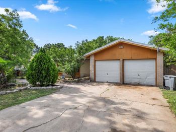 1307 Meadgreen DR
