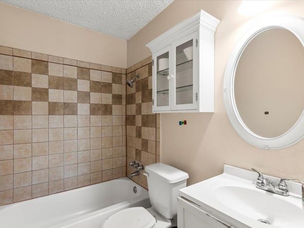 1307 Meadgreen DR, Austin TX 78758