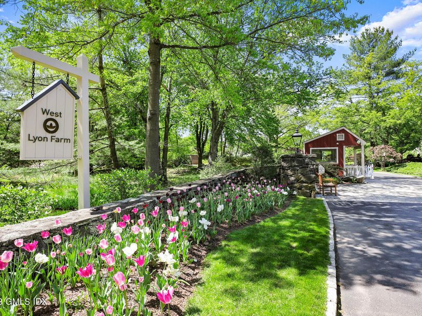 214 W Lyon Farm Drive 214, Greenwich, CT 06831 For Sale