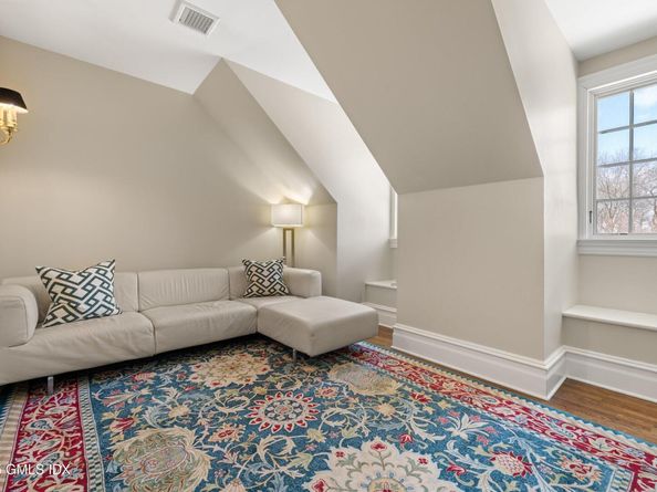 20 Sherwood Farm Lane, Greenwich CT 06831