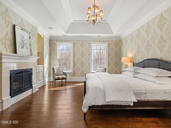 20 Sherwood Farm Lane, Greenwich CT 06831