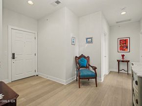 77 Havemeyer Lane 324, Stamford CT 06902