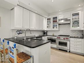 77 Havemeyer Lane 324, Stamford CT 06902