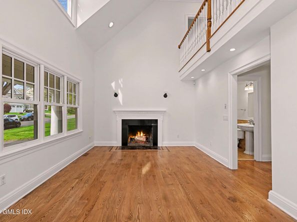 34 MacArthur Drive, Old Greenwich CT 06870
