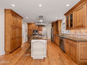 34 MacArthur Drive, Old Greenwich CT 06870