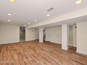 34 MacArthur Drive, Old Greenwich CT 06870
