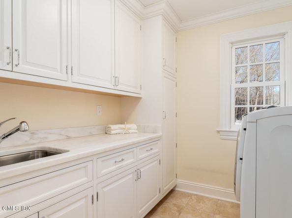 182 Taconic Road, Greenwich CT 06831