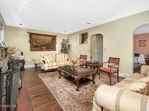 52 Center Drive, Old Greenwich CT 06870