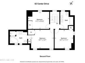 52 Center Drive, Old Greenwich CT 06870