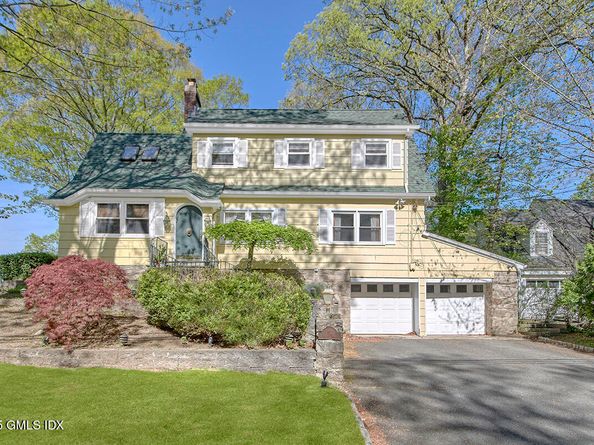 52 Center Drive, Old Greenwich CT 06870
